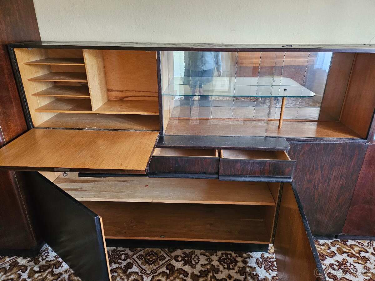 Zachovalá skříň - 3