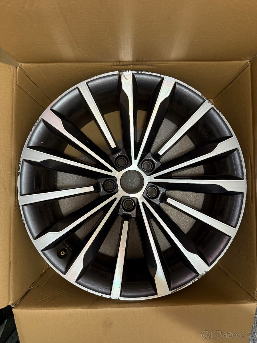 Kola Trinity 19” - 3