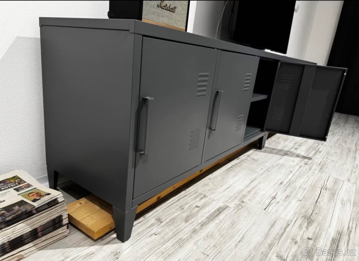 Kovový TV stolek - 3