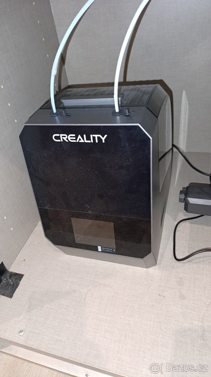 3D tiskárna Anycubic kobra 3 se susakem filamentu - 3