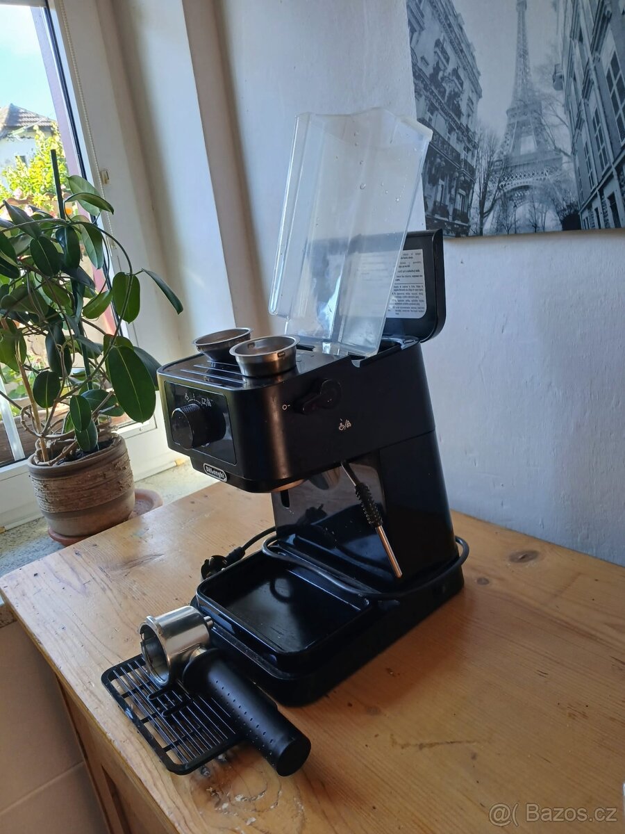 Kávovar DeLonghi - 3