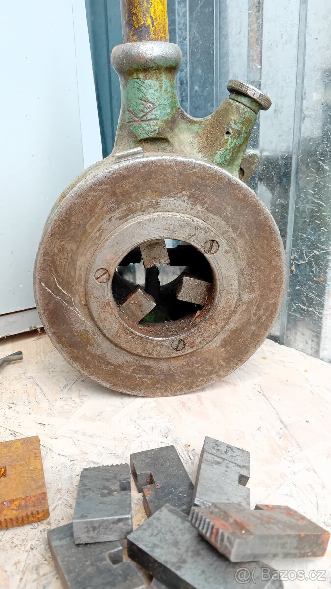 Závitořez - velká ruční závitnice - 3