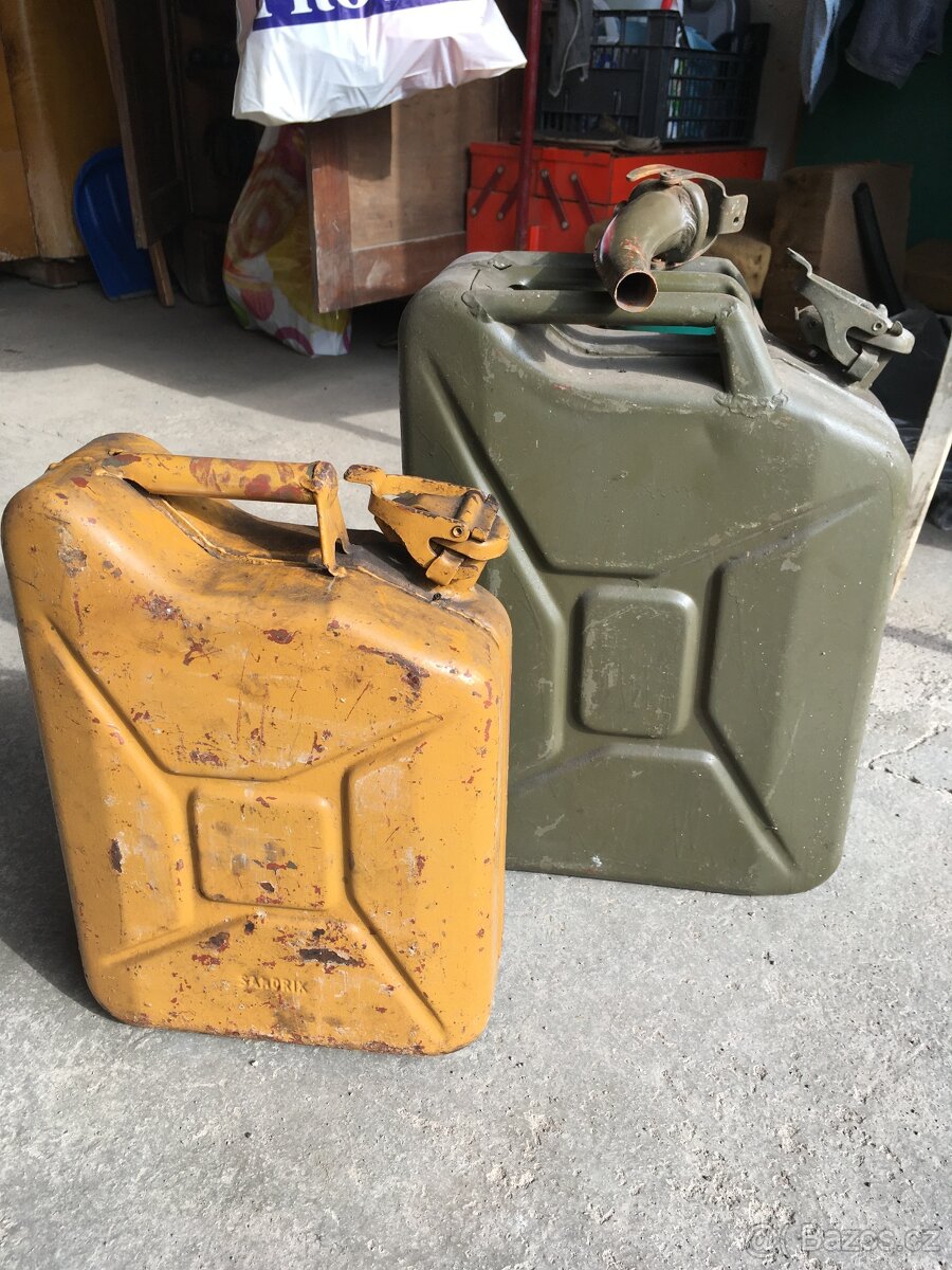 Kovové kanystry - 3