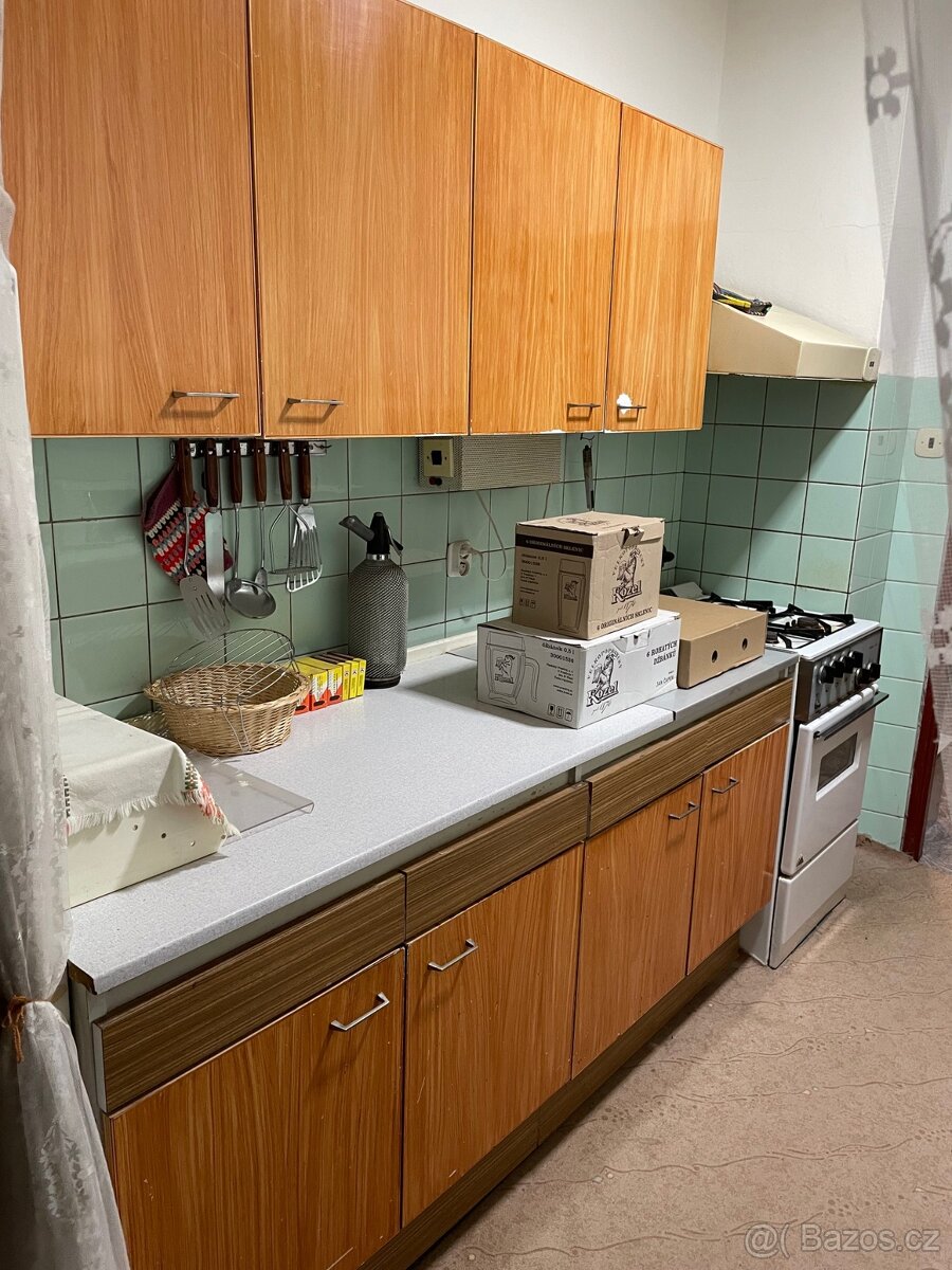 Starý nábytek za odvoz - 3