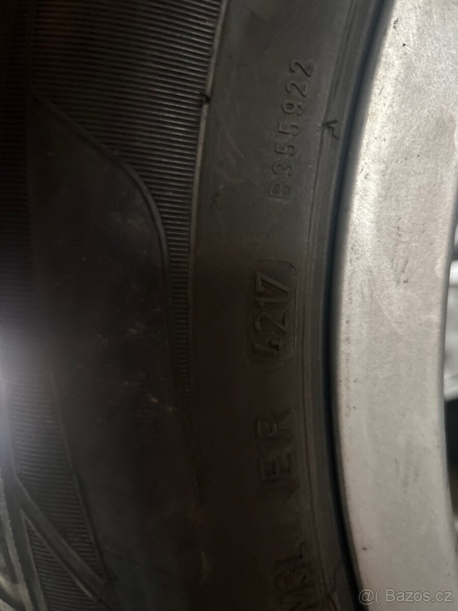 Audi A8 cena za komplet - 3