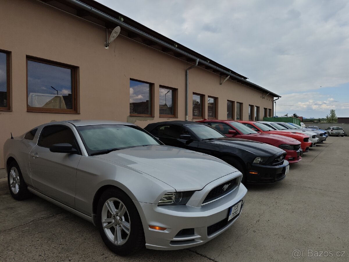 Ford Mustang 3.7 - 3