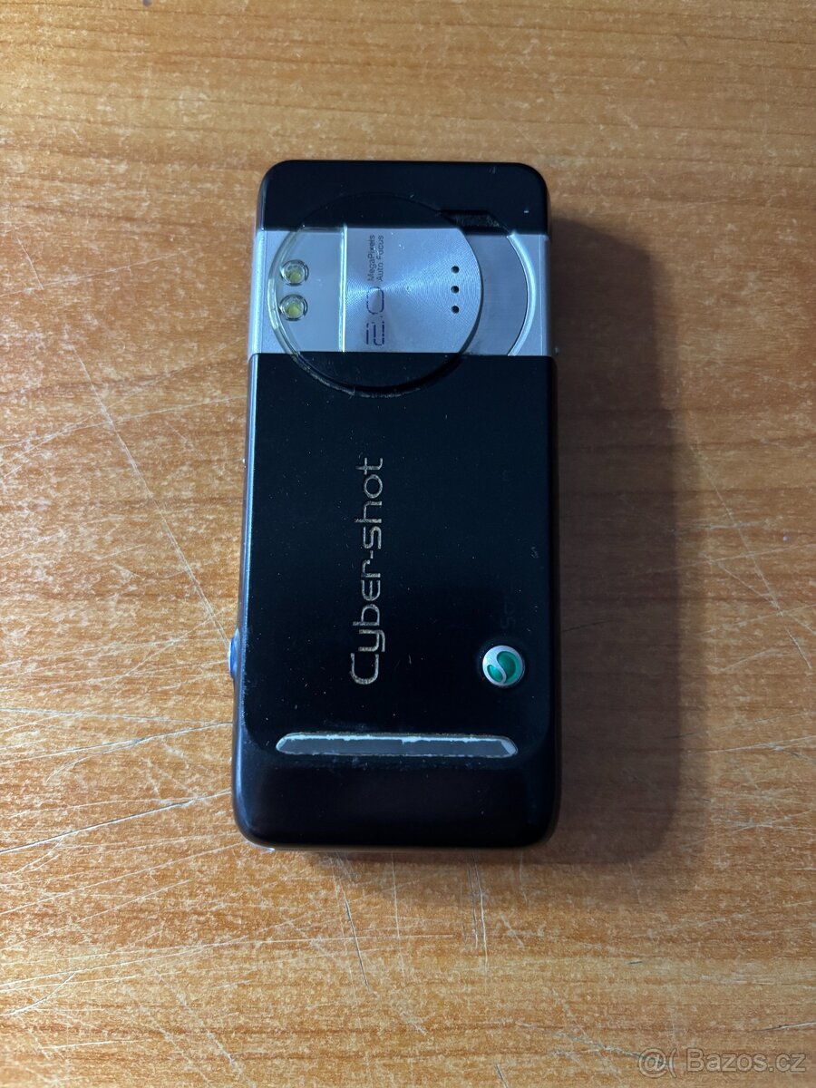 Sony Ericsson K550i - 3