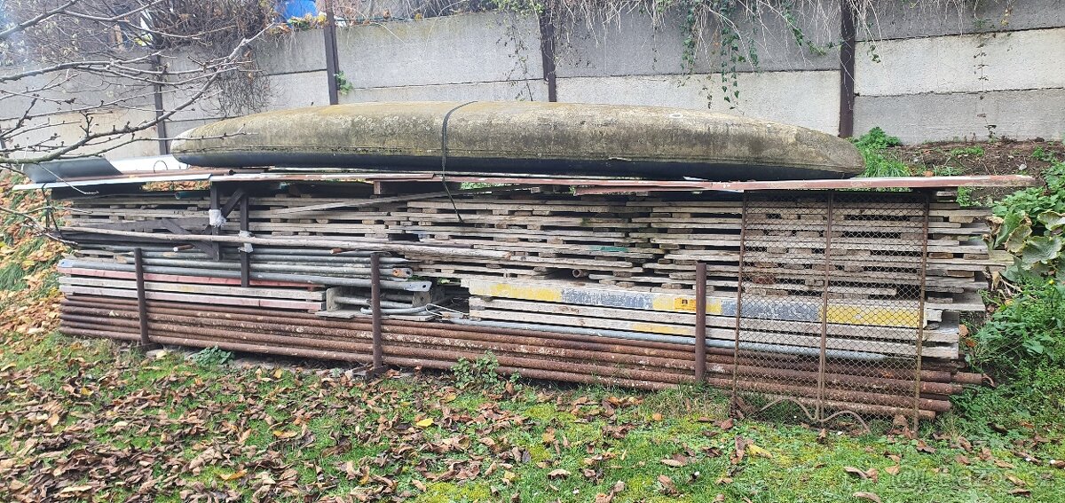 Prodám trubkové lešení + lešení novejšiho typu - 3