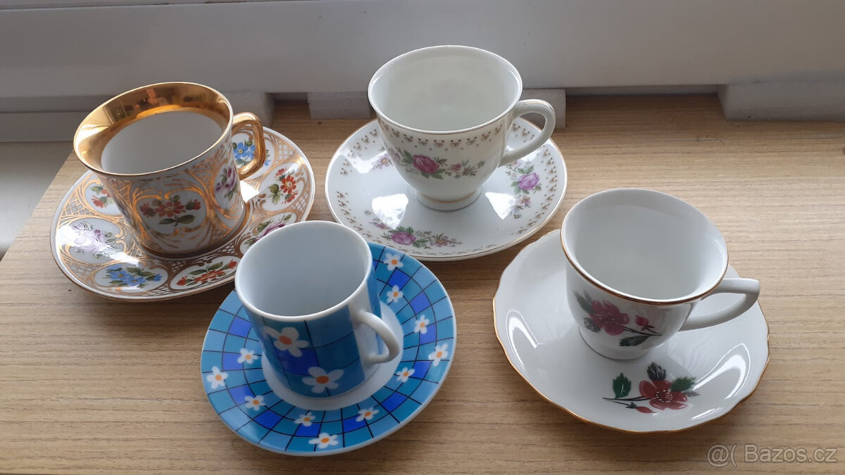 Hrnečky, vázičky, skleničky - 3