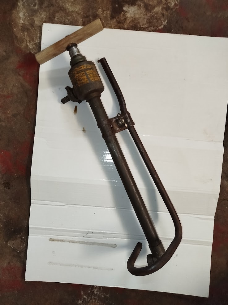 Německá válečná ruční pumpa pro LUFTSCHUTZ WW2 - 3