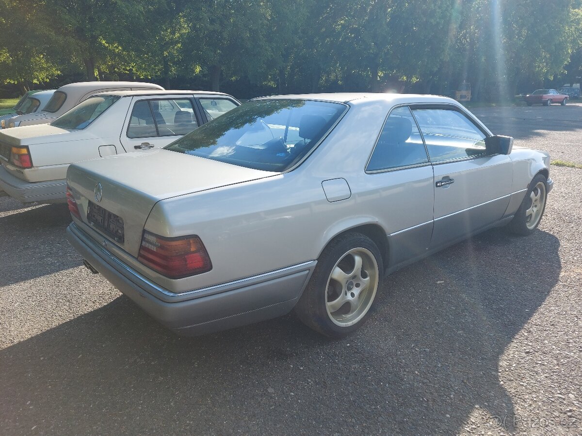 MB 300 CE , model 124, automat, rok 1989. - 3