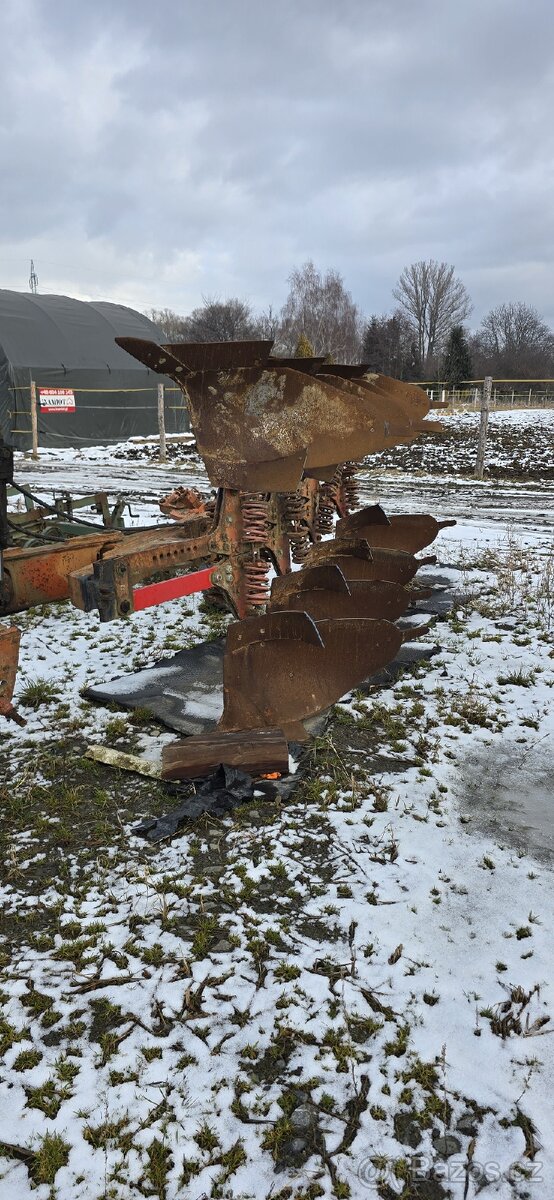 Pluh Ostroj Jupiter - 3