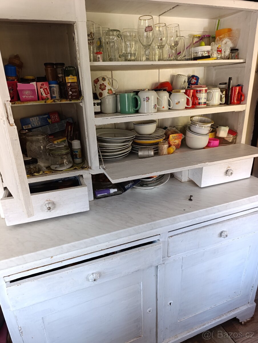 Starý nábytek za symbolickou cenu. - 3