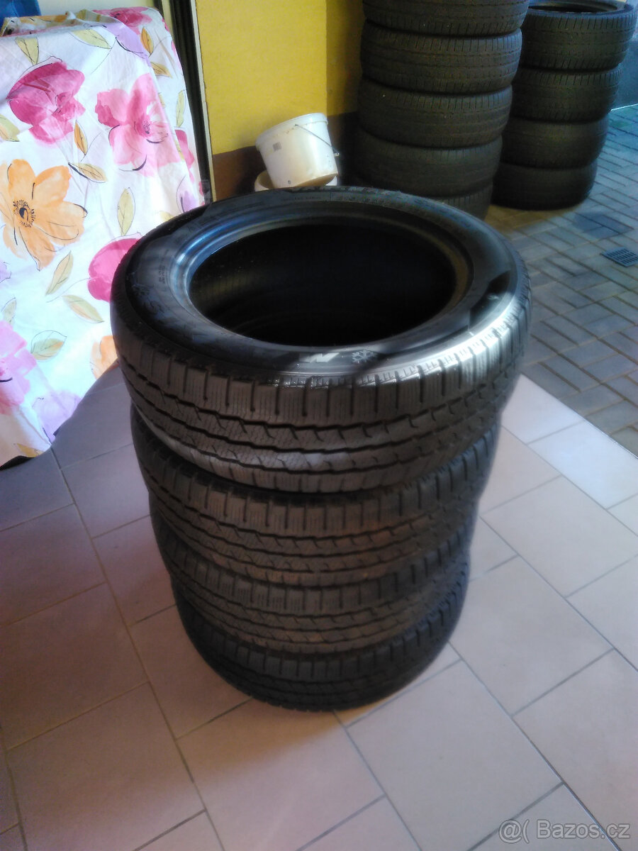 Maxxis 215/60R17C Zimní - 3