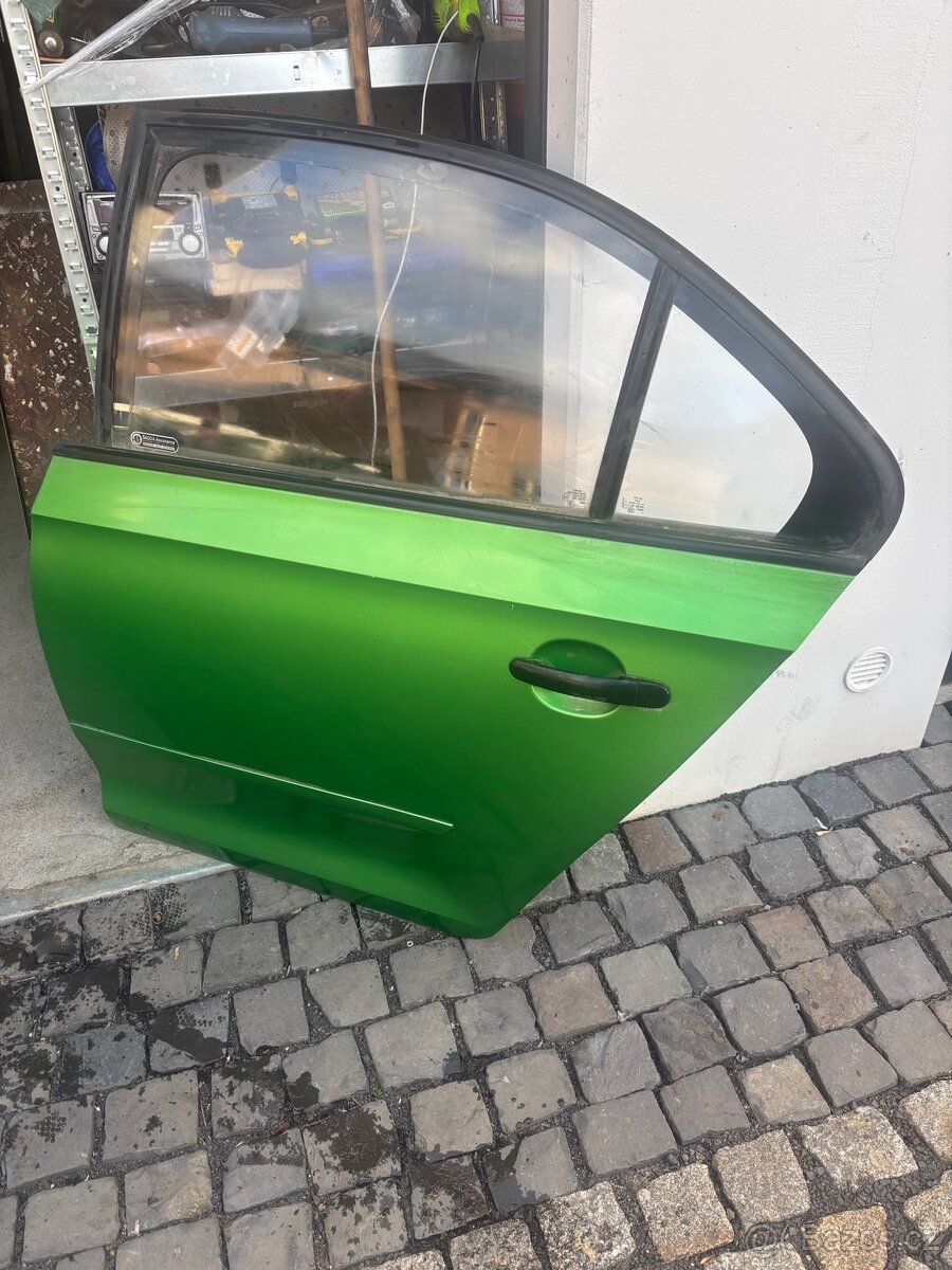 Škoda Rapid liftback - Dveře - 3