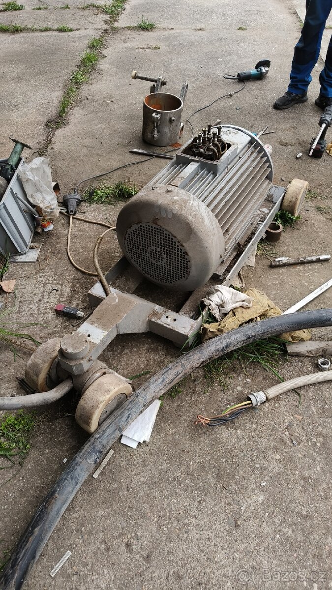 Elektromotor s vozíkem - 3