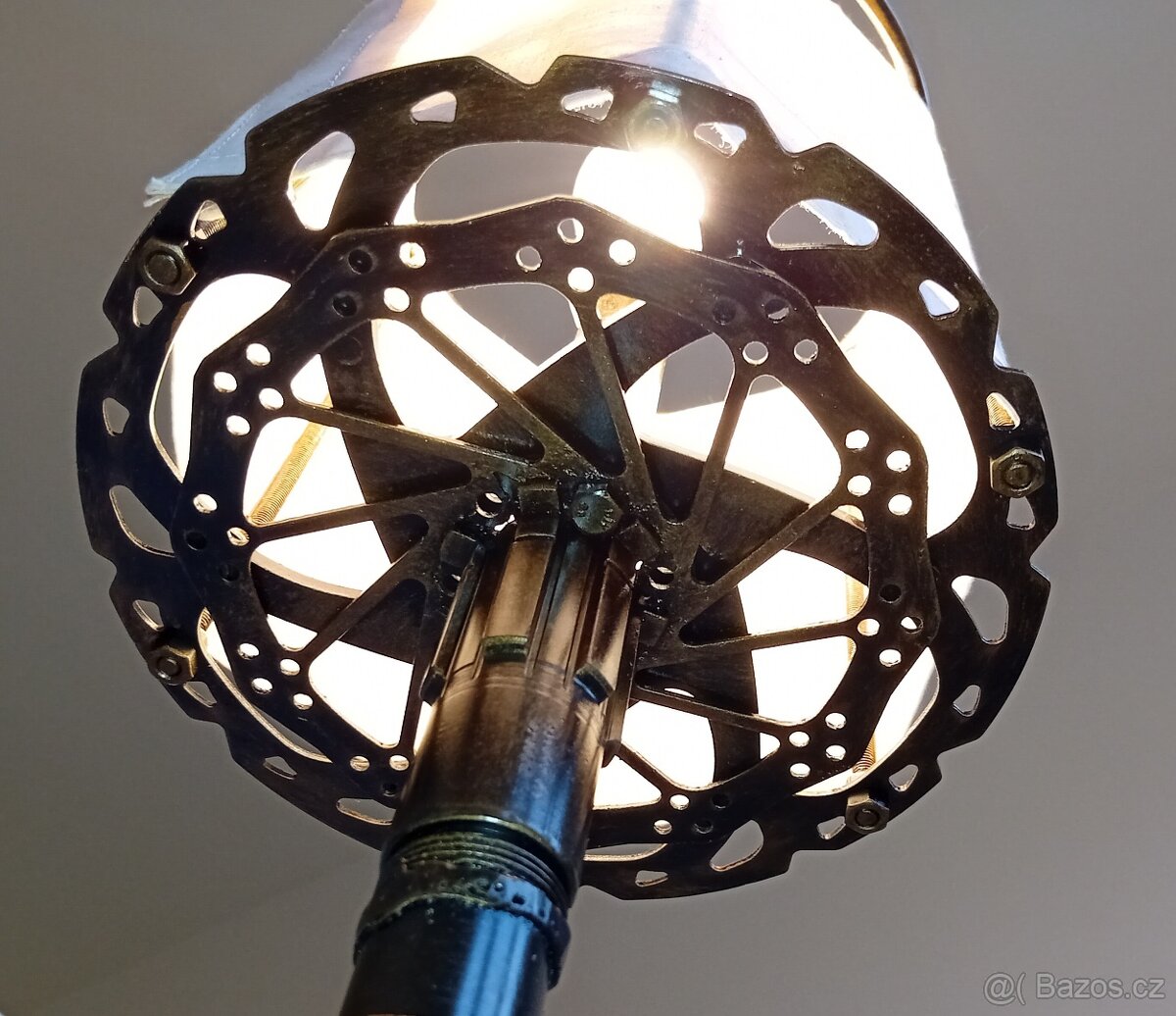 STEAMPUNK RECYCLE ART LAMPY - PATINOVANÝ KOV - 3