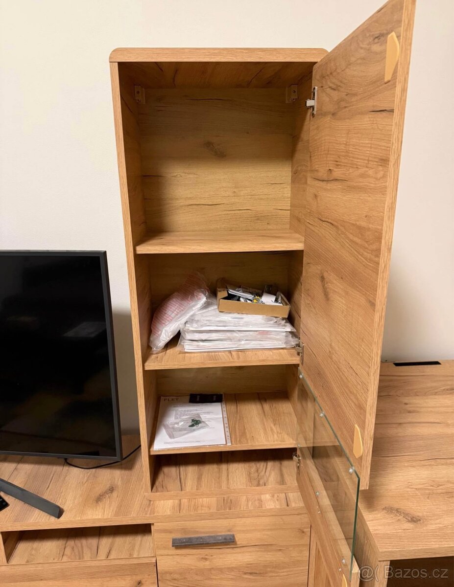 Tv stěna - 3