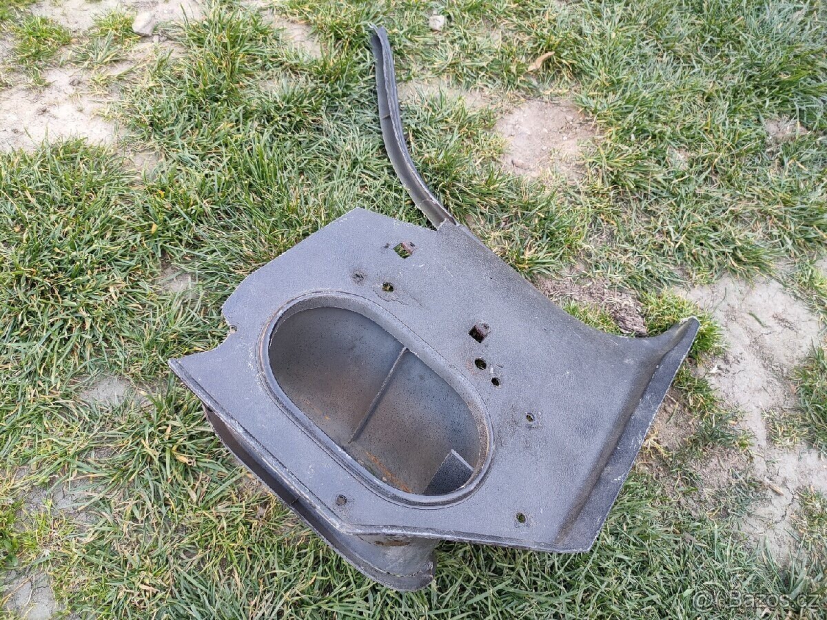 Camaro 2. generace - kick panel pravý, k dispozici je i levý - 3