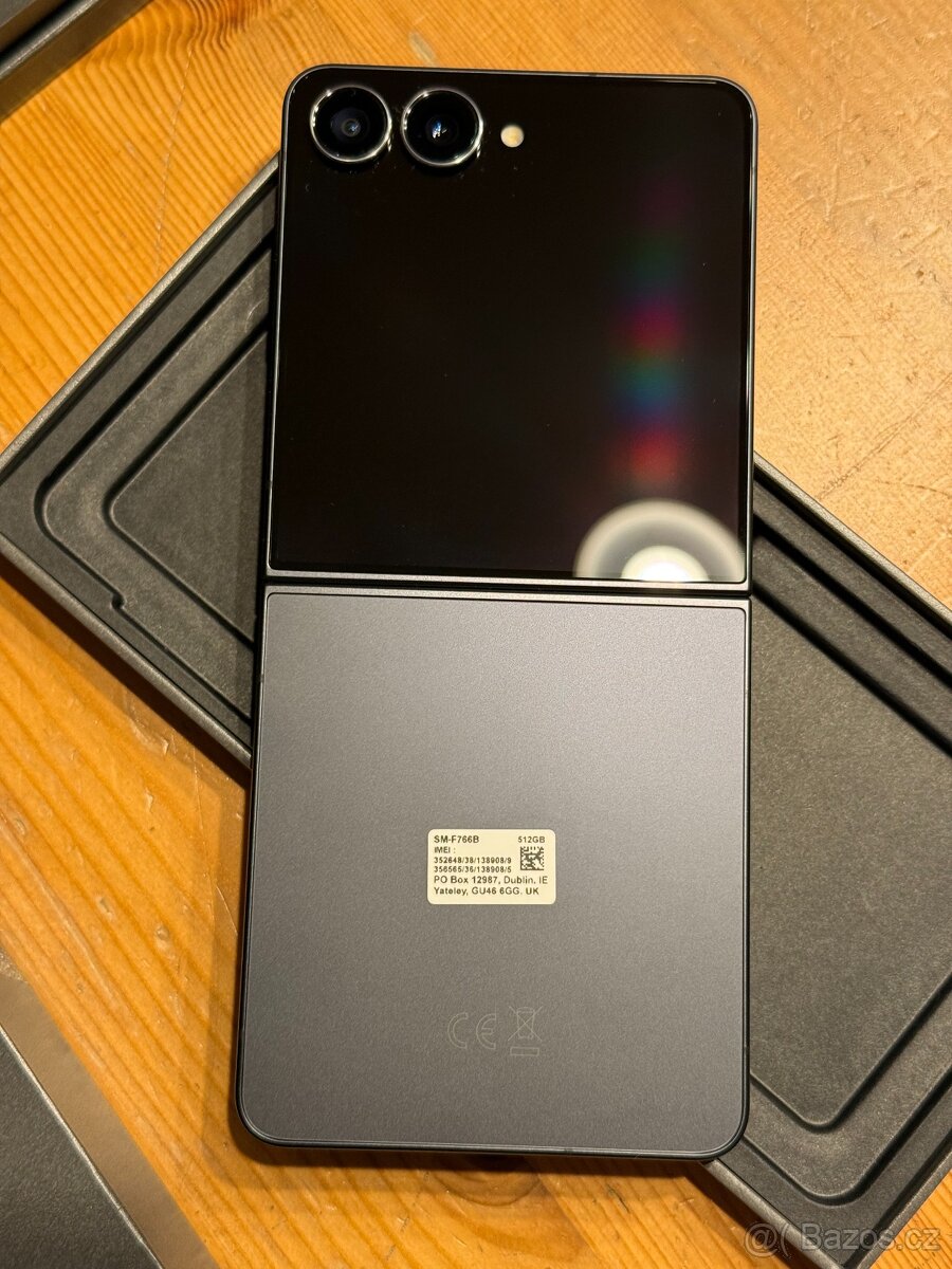 Samsung Galaxy Z Flip7 12GB/512GB Jetblack DPH - 3