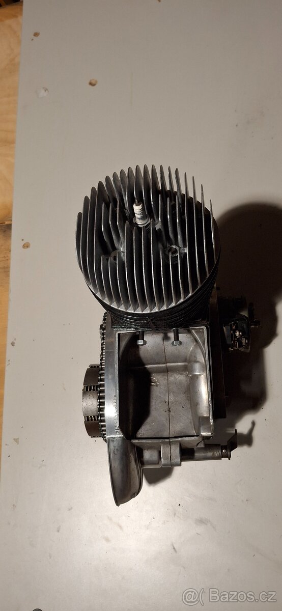 Motor JAWA 250/559 - 3