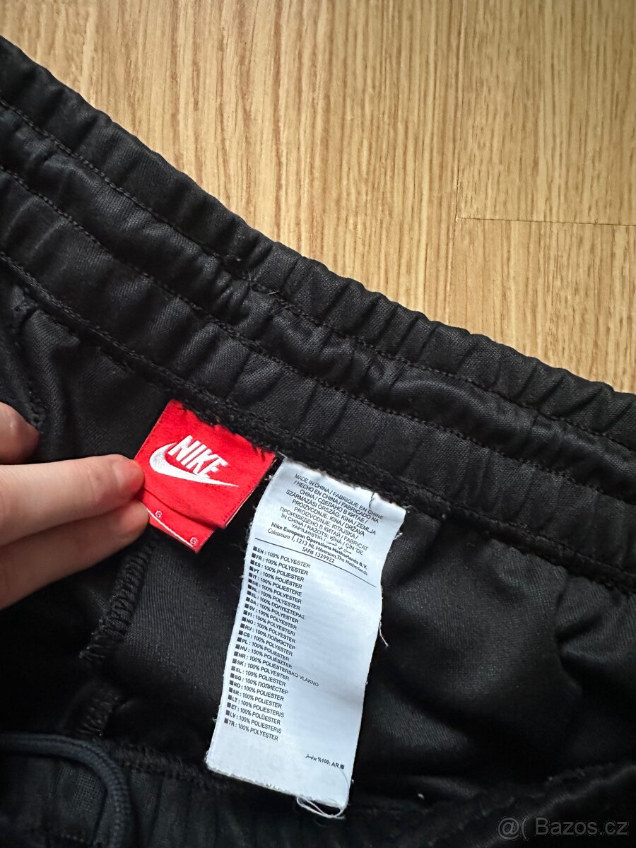 Pánské tepláky značky Nike - 3