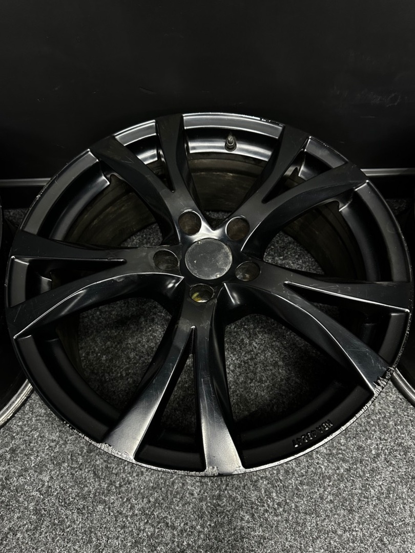 Alu CARMANI 5x108 18” - 3