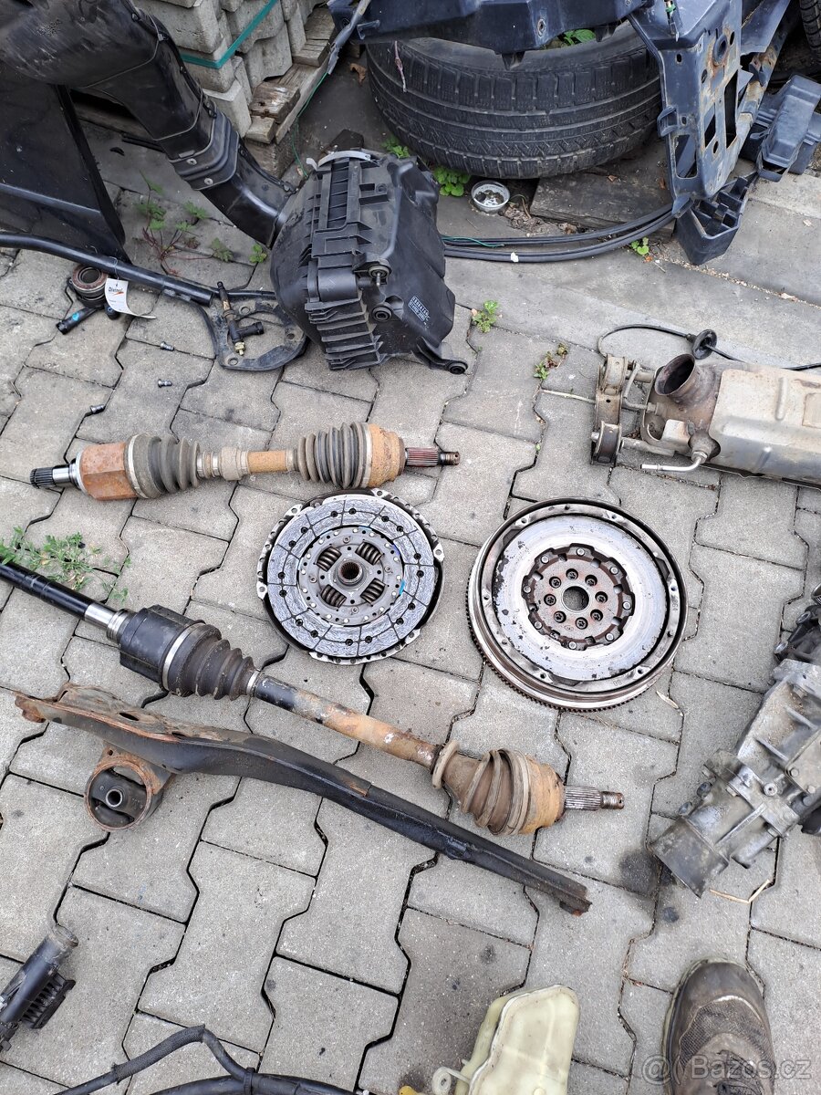 PEUGEOT 4007 CITROEN C CROSS MITSUBISHI OUTLANDER - 3