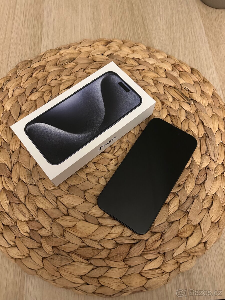 iPhone 15pro 256GB blue titanium - 3