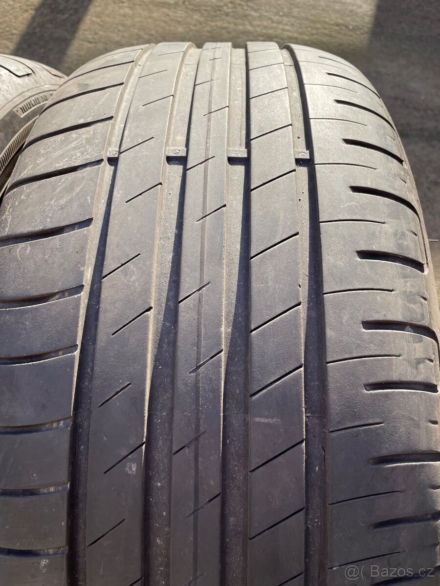 GoodYear 225/55R17 letní - 3