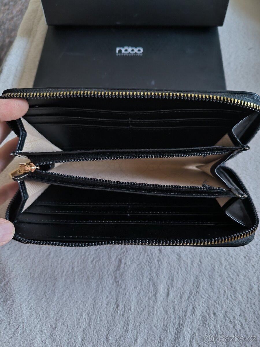 Dámská černá peněženka zn. NOBO - 3