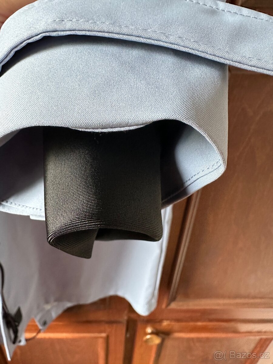 Nepromokavý kabát - 3