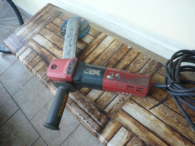 uhlová bruska flex koutová - 3