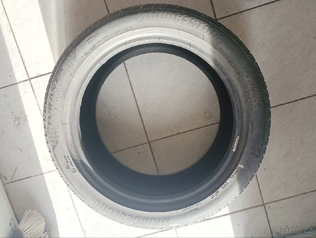 2x pneu 235/45R17 94W - 3