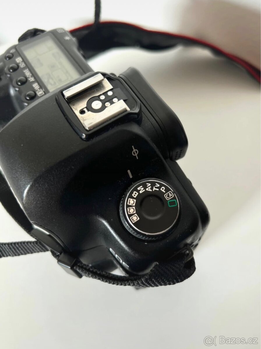 Fotoaparát Canon EOS 5D Mark II s příslušenstvím - 3