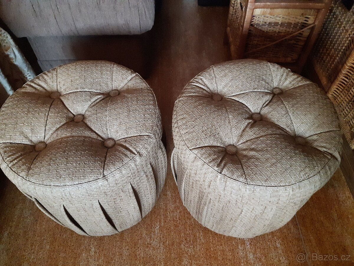 Taburety s úložným prostorem - 3