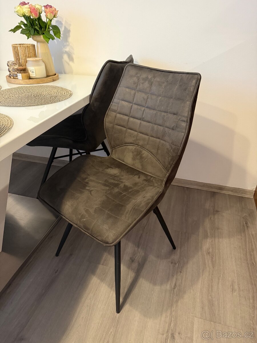 Židle - 3