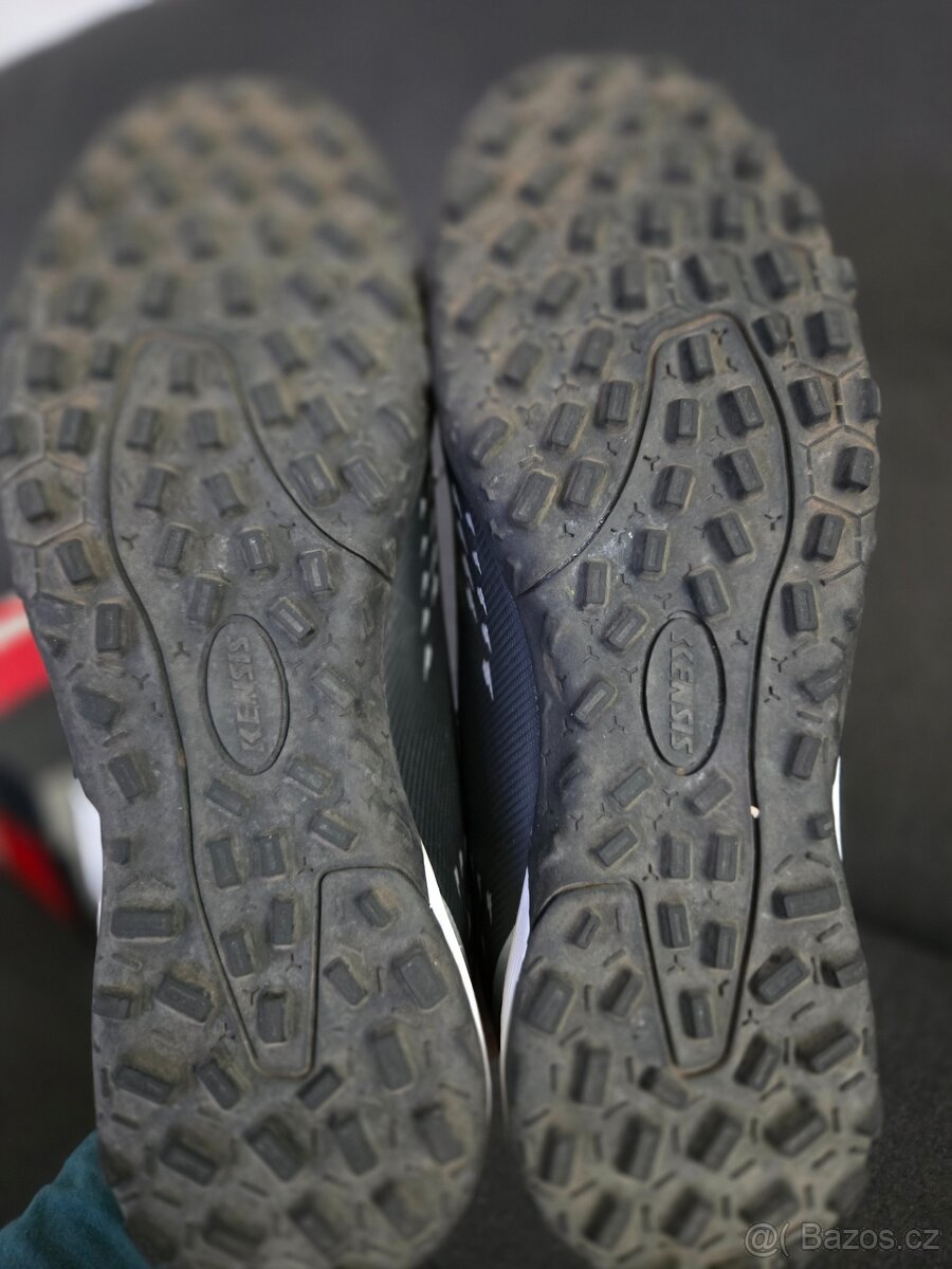 Boty turfy vel 39 - 3