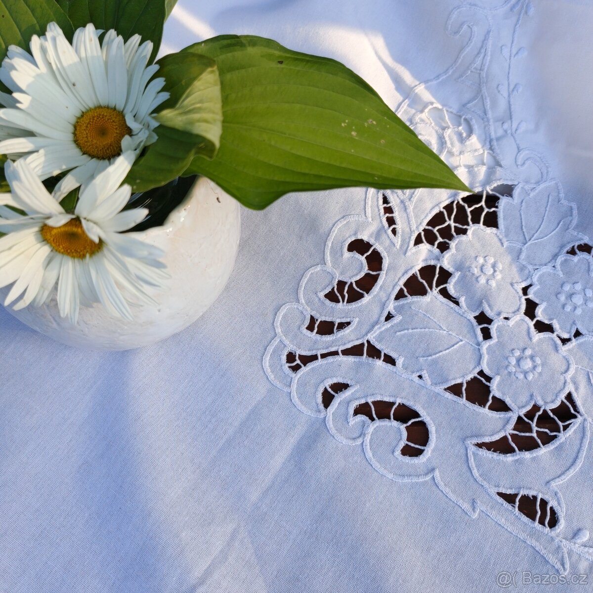 Vyšívaný ubrus - 3