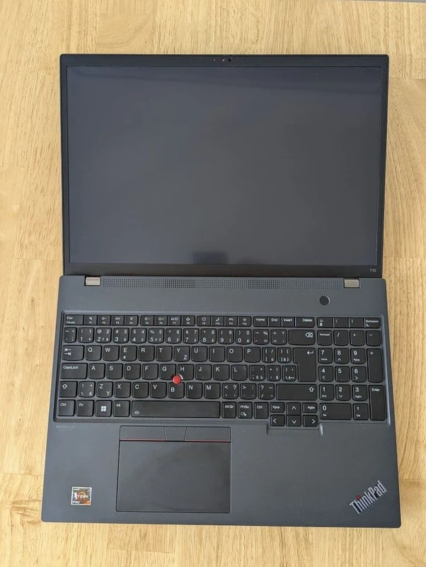 Thinkpad T16 - 32GB ram, 1TB ssd, dotykový dsiplej - 3