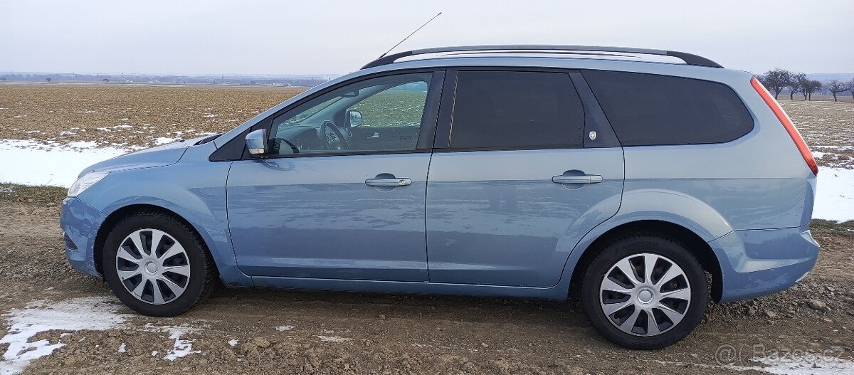 Ford Focus 1.6 16V Kombi GHIA - 3