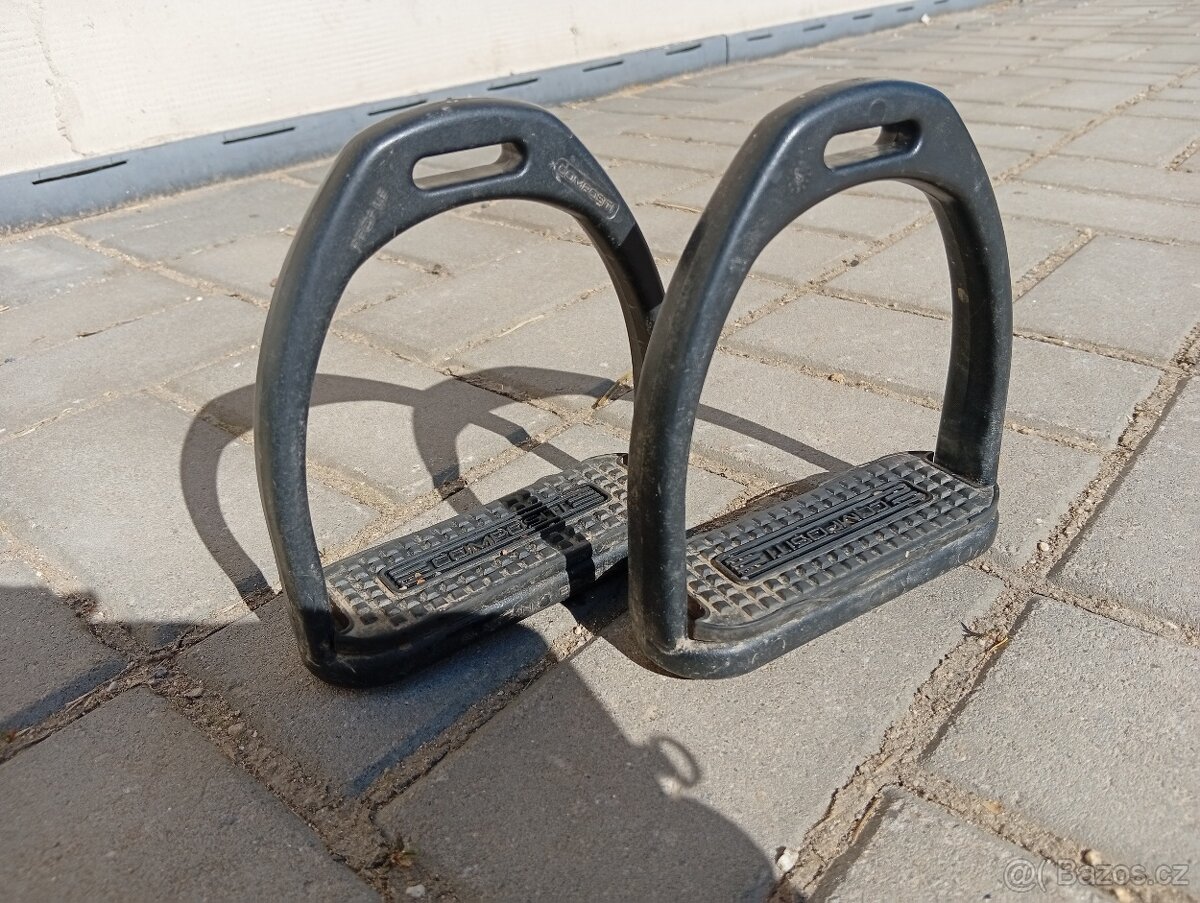 Plastové třmeny Composity - 3