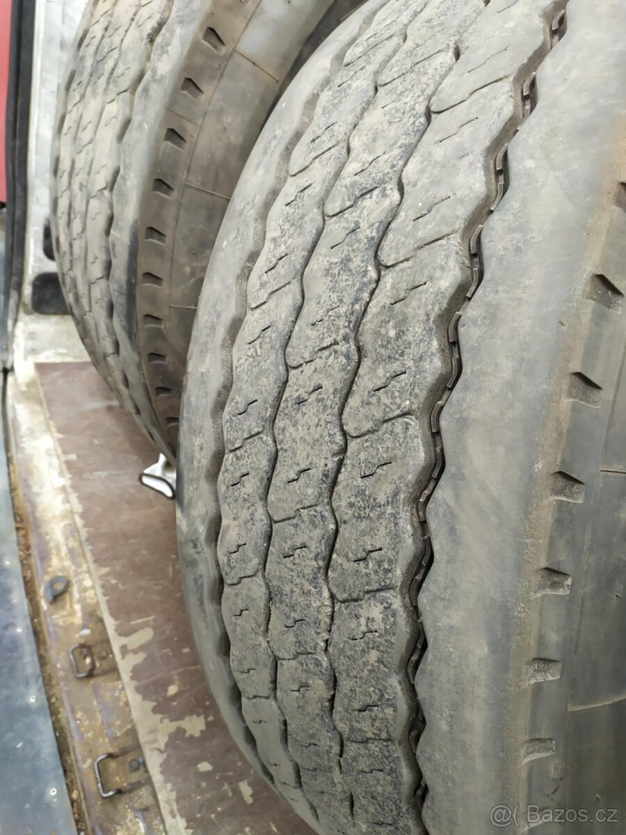 PNEU 385/65/22,5 - 3