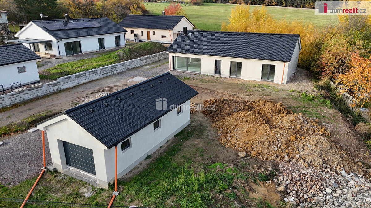 exkluzivní prodej rodinný dům před dokončením na okraji brds - 3