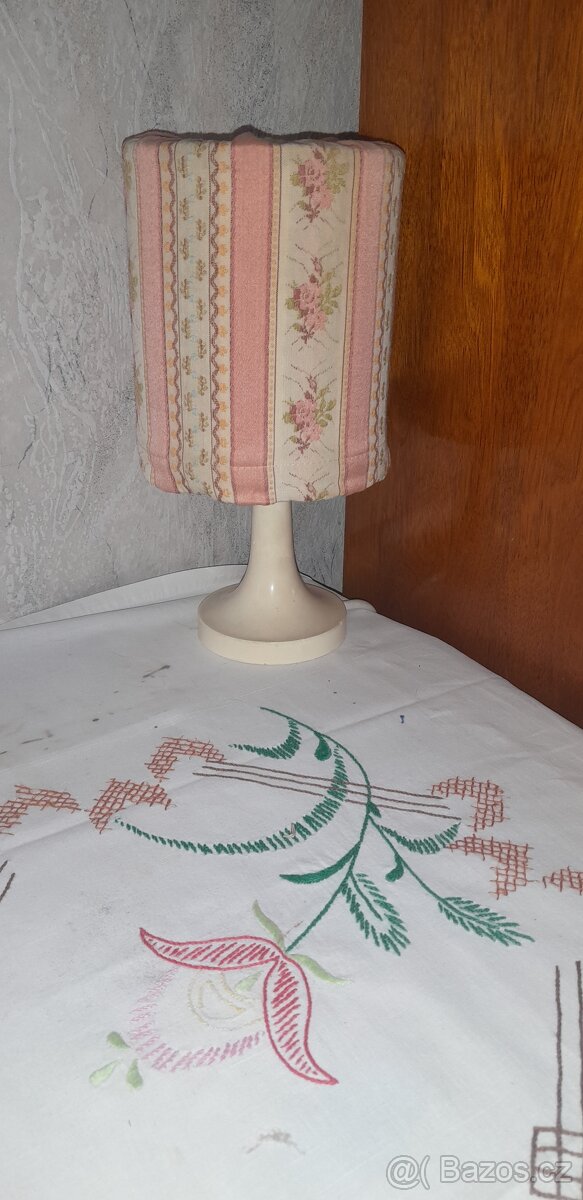 Lustry, lampy, lampičky - 3