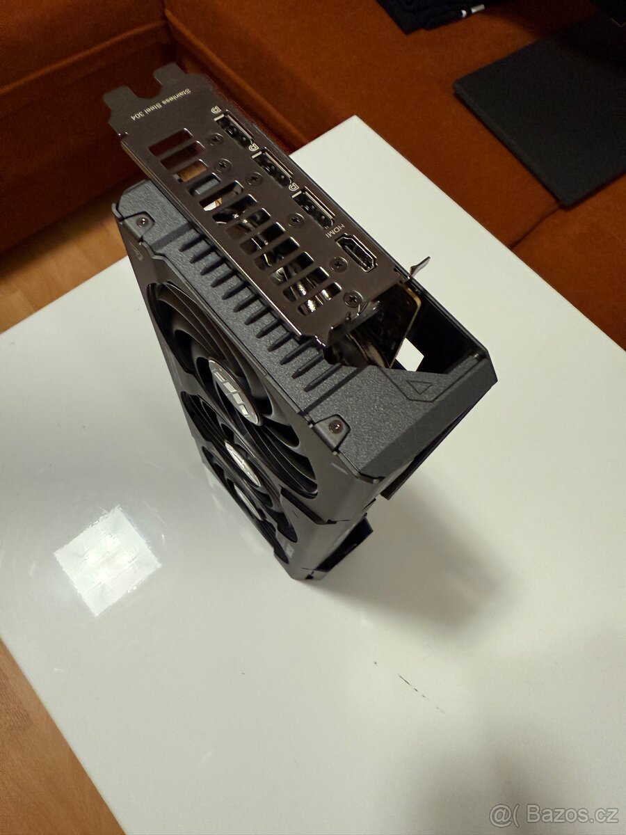 GPU ASUS TUF Gaming Radeon RX 7800XT OC EDITION 16 GB GDDR6 - 3