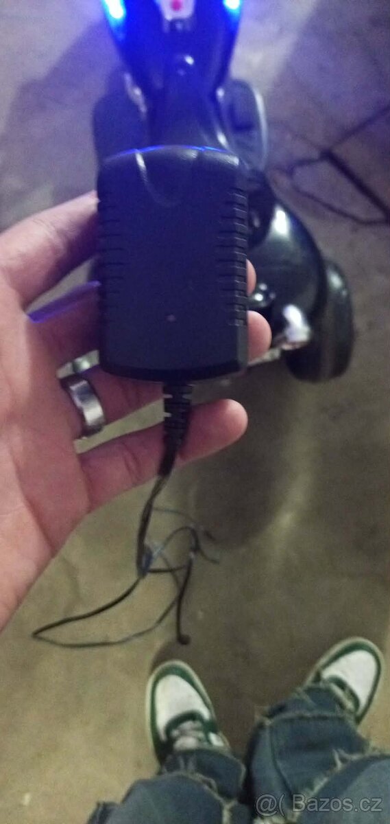 Dětská elektrická tříkolka - 3