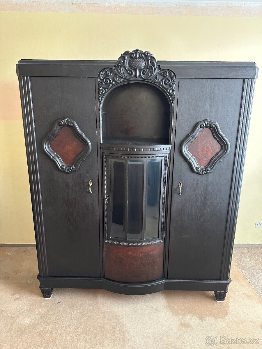 Starožitný nábytek - 3