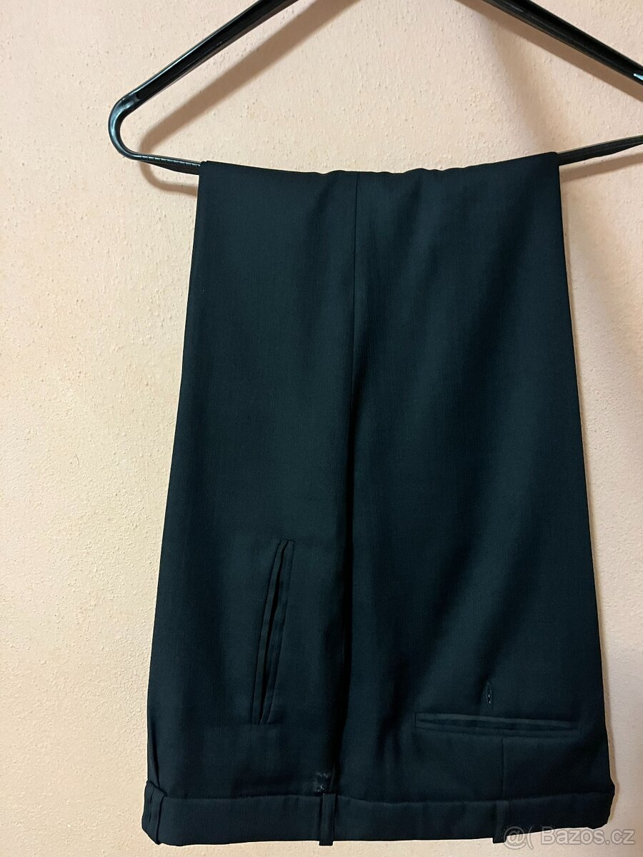 Společenský oblek s vestou - 3