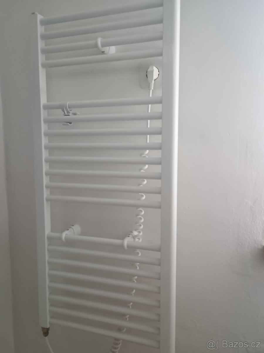 Koupelnový radiátor elektrický - 3